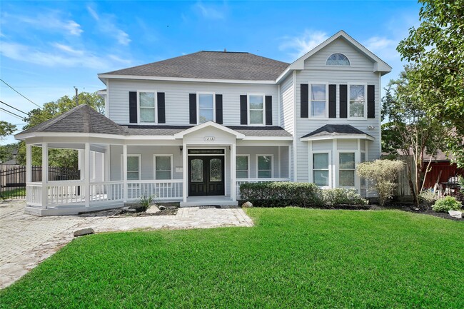 property at 1213 Wakefield Dr