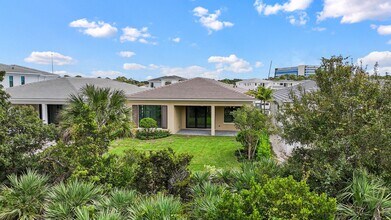 13378 Artisan Cir in Palm Beach Gardens, FL - Building Photo - Building Photo
