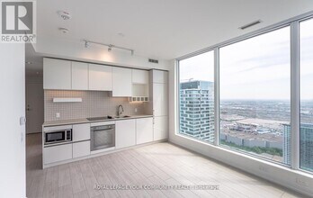 5 Buttermill Ave. in Vaughan, ON - Building Photo - Building Photo