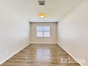 4459 Mossy Creek Ave in Mulberry, FL - Building Photo - Building Photo