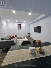 45 Souter Dr in Whitby, ON - Building Photo - Building Photo