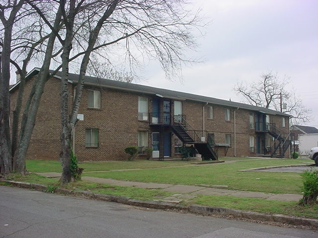 Binzel Manor in Birmingham, AL - Foto de edificio - Building Photo