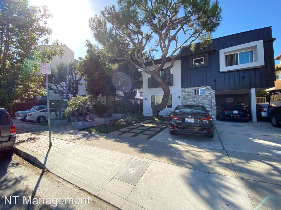 12307 Pacific Ave Photo