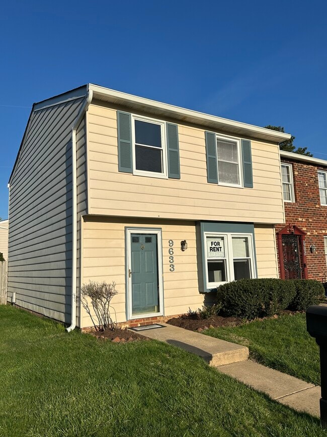 9633 Springfield Woods Ct. in Glen Allen, VA - Foto de edificio - Building Photo