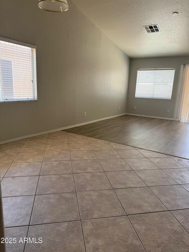 10453 W Granada Rd in Avondale, AZ - Building Photo - Building Photo