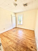 28 Vale St in Worcester, MA - Building Photo - Building Photo