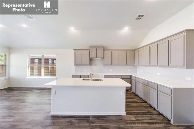 634 Presidio St in Aubrey, TX - Foto de edificio - Building Photo