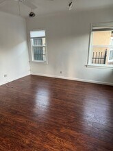 2267 E Washington Blvd, Unit B in Pasadena, CA - Building Photo - Building Photo