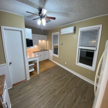 166 Newland Ave, Unit 4 in Woonsocket, RI - Building Photo - Building Photo