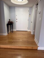 14520 Dickens St, Unit 211 in Sherman Oaks, CA - Building Photo