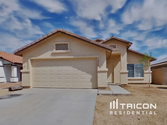 property at 15424 W Hearn Rd