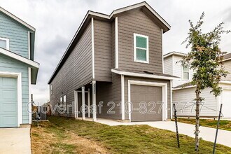 8523 Loska Grn in San Antonio, TX - Building Photo - Building Photo
