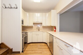 2017 N Lincoln Ave in Chicago, IL - Building Photo - Building Photo