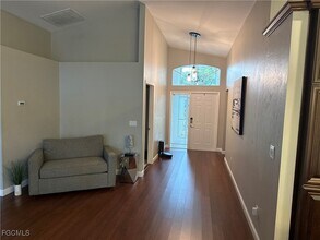 18015 Horseshoe Bay Cir in Ft. Myers, FL - Foto de edificio - Building Photo