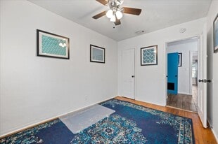 1319 E 53rd St in Savannah, GA - Building Photo