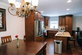 1215 Vista Valley Dr NE in Atlanta, GA - Building Photo - Building Photo