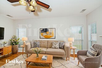 1005 Daventry Way in Calera, AL - Building Photo - Building Photo