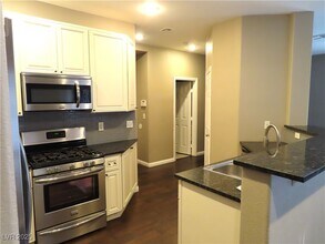 235 Devotion Ct in Henderson, NV - Building Photo - Building Photo