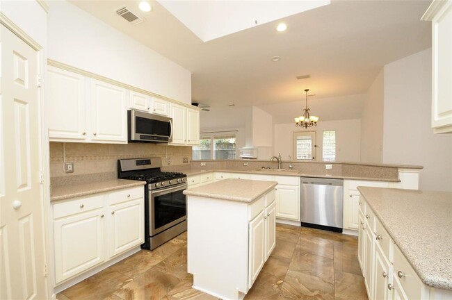 7443 Colony Bend Ln in Missouri City, TX - Foto de edificio - Building Photo
