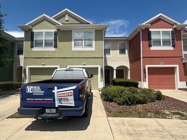property at 4135 SW 51st Cir