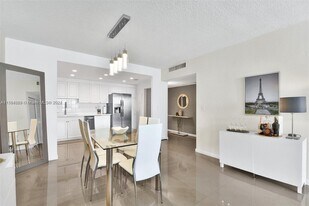 19380 Collins Ave, Unit 1500 in Sunny Isles Beach, FL - Building Photo