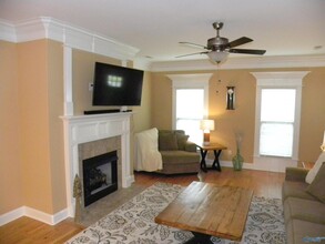 6 Atherton Cir SW in Huntsville, AL - Building Photo - Building Photo