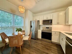 2807 Throckmorton St in Dallas, TX - Building Photo - Building Photo