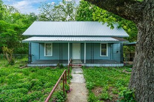 412 West St N in Talladega, AL - Building Photo