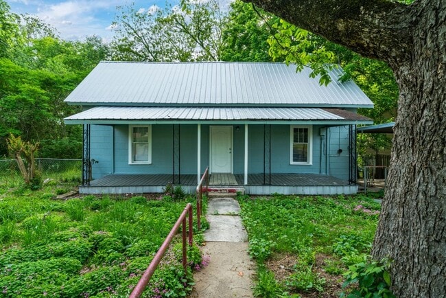 property at 412 West St N