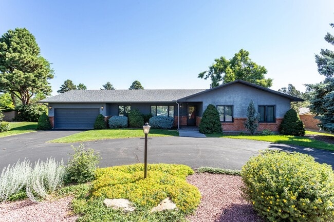 2230 Hill Cir in Colorado Springs, CO - Building Photo - Building Photo