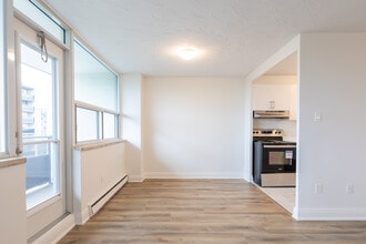 The Summit in Toronto, ON - Building Photo - Building Photo