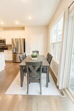 1114 Evergreen Ave in Des Plaines, IL - Building Photo - Building Photo