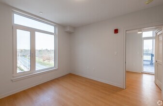 77 New St in Cambridge, MA - Foto de edificio - Building Photo