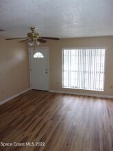 3069 Sea Gate Cir in Merritt Island, FL - Foto de edificio - Building Photo