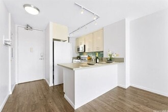 2630 Kapiolani Blvd in Honolulu, HI - Building Photo - Building Photo