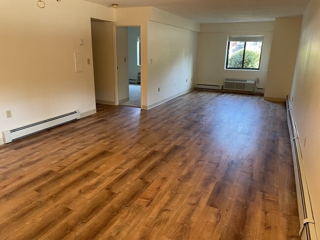 81 Cambridge Rd, Unit #521