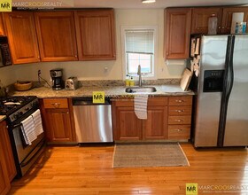 318 Bunker Hill St, Unit 3 in Boston, MA - Foto de edificio - Building Photo