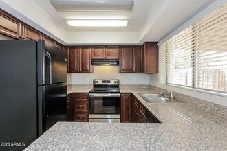 7719 W Clayton Dr in Phoenix, AZ - Building Photo - Building Photo