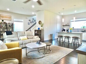 2110 Live Oak St in Houston, TX - Building Photo - Building Photo