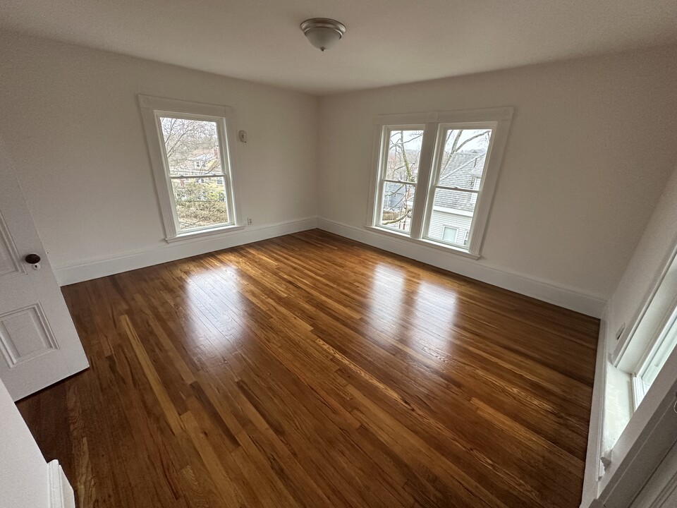 48 Dennison Ave, Unit #3 in Framingham, MA - Building Photo