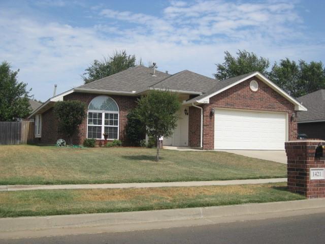 1421 Teakwood Dr in Norman, OK - Building Photo