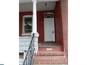 property at 1596 Chestnut Ave