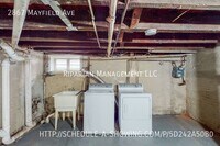 2867 Mayfield Ave photo'