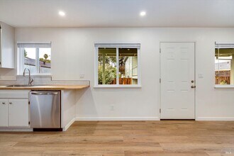 310 Boyce St in Santa Rosa, CA - Building Photo - Building Photo