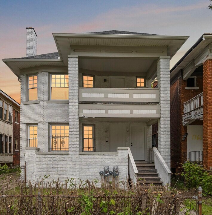 1174 Taylor St in Detroit, MI - Building Photo