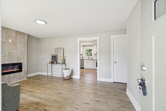 132 Elaine Dr in Columbia, TN - Building Photo - Building Photo