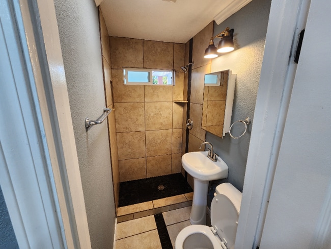 717 S Pine St in Escondido, CA - Building Photo - Building Photo