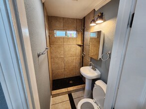 717 S Pine St-Unit -717 in Escondido, CA - Building Photo - Building Photo