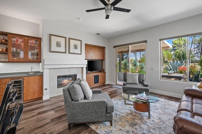 105 N Kavenish Dr in Rancho Mirage, CA - Building Photo - Building Photo