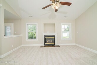 9808 Brooks Bend Rd in Louisville, KY - Building Photo - Building Photo